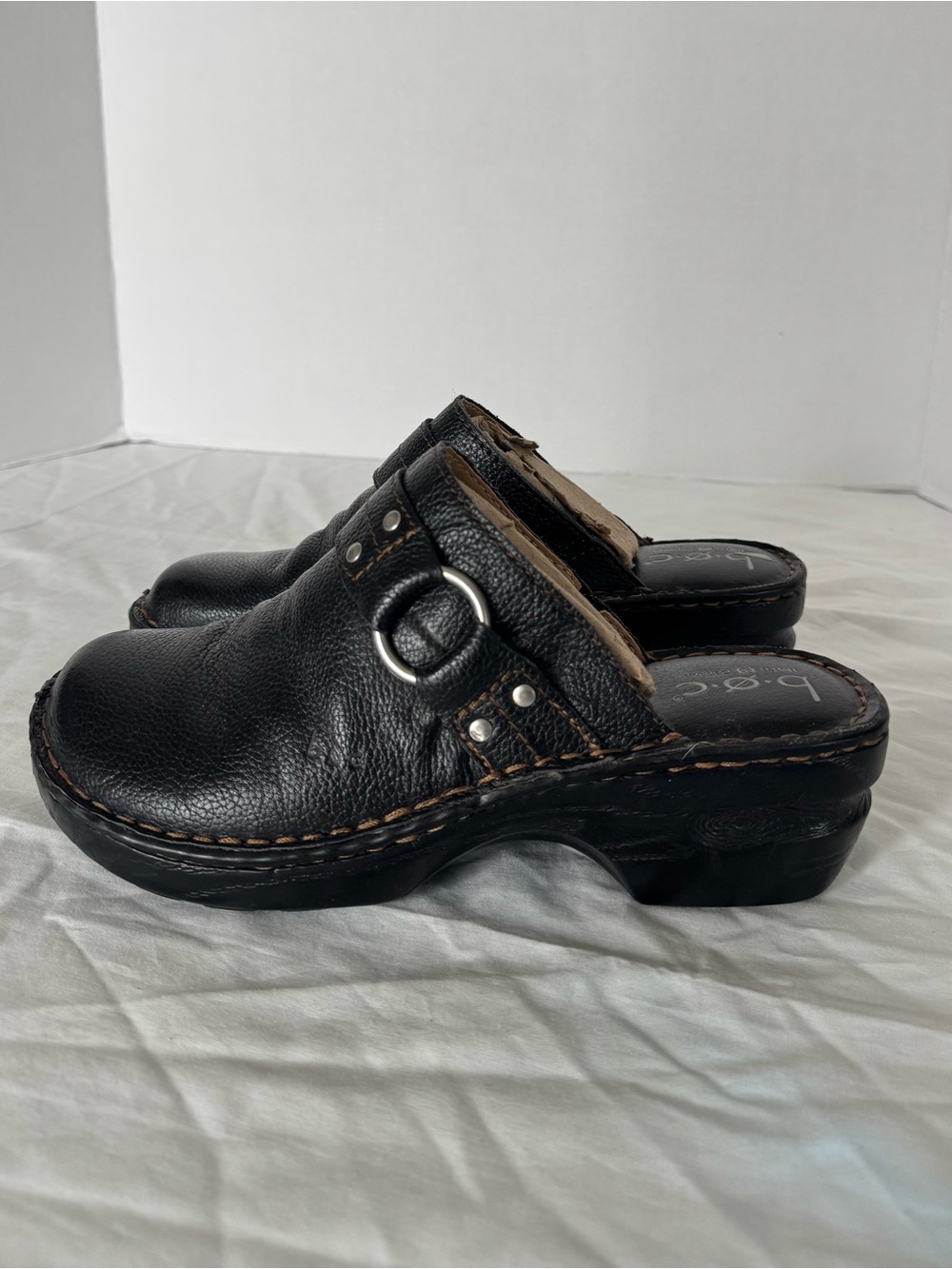 b.o.c. Black Leather Slip-On Mule Clogs Size 8
